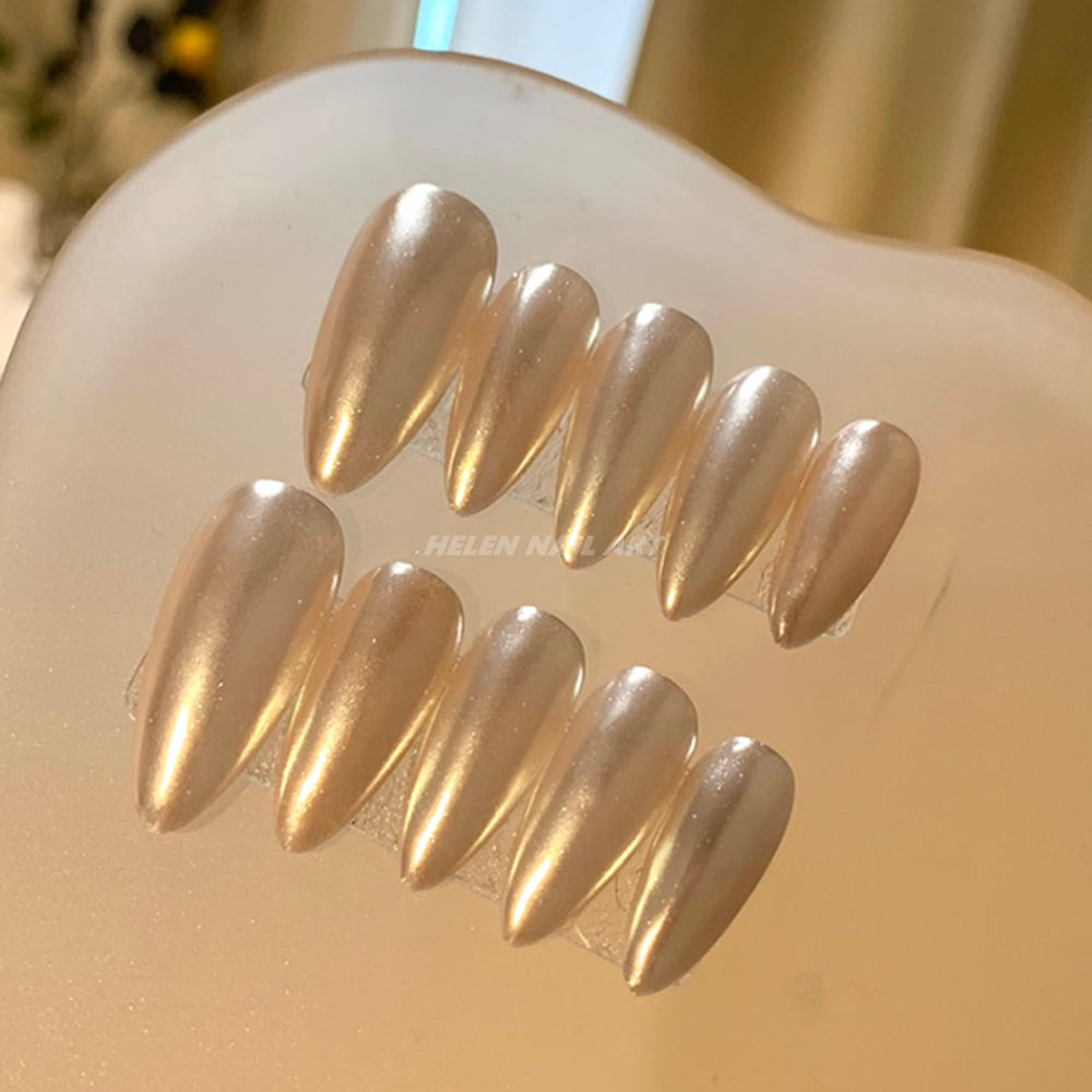 Pearl Mirror | Almond Shape